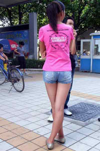 小寡妇深夜高潮免费视频观看