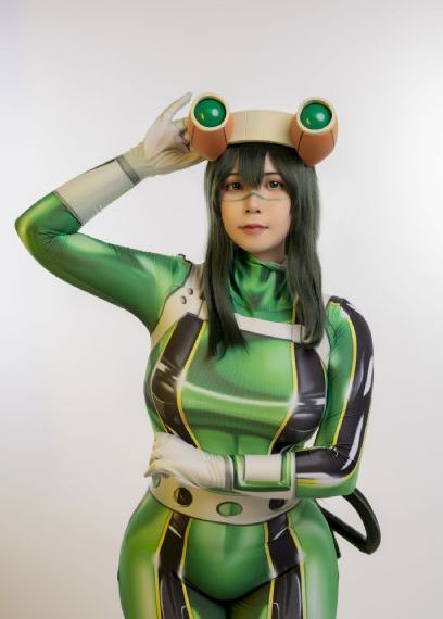 双性皇帝被绑在墙上做羞耻检查