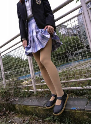 被老公上司侵犯的第七天失去了理智