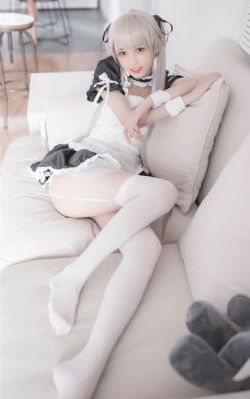 小荡货奶子水特别多插得爽